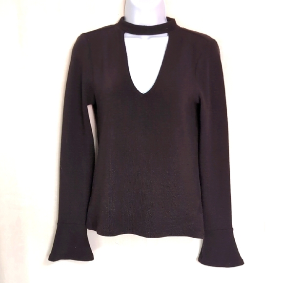 Black Swan Black Knit Bell Sleeve Vneck Cutout Keyhole Size Small - Picture 1 of 7